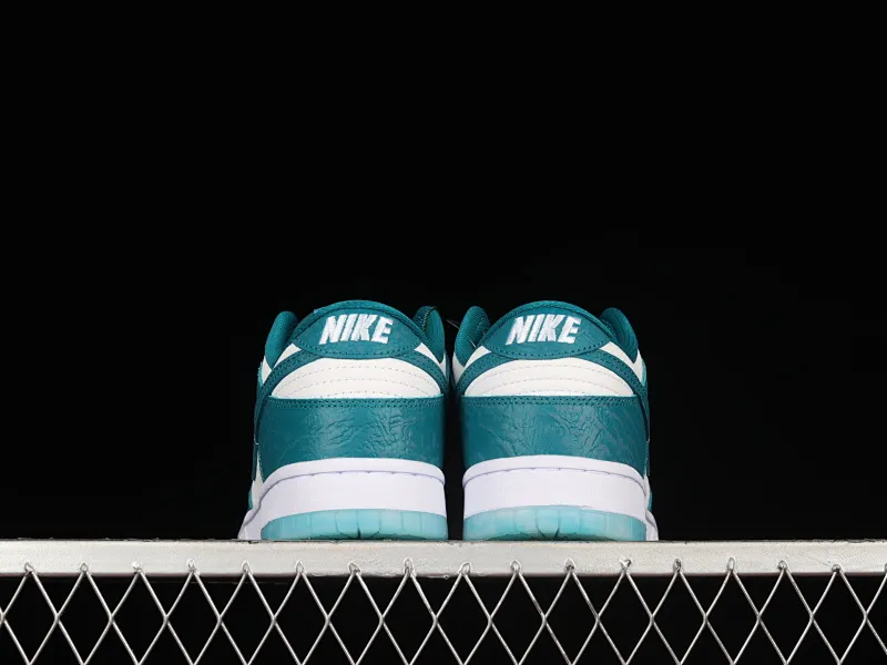 All Categories Nk SB Dunk Series Nk SB Dunk Low Low-top sneakers F version Nk Dunk Low "Ocean" Blue Ocean SB smashed backboard fashion casual sneakers DV3029-100